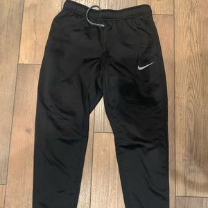 Nike | Medium | Black